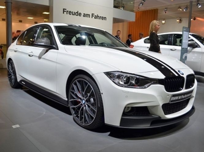 Hovedbilde BMW F30 M-Performance Body Kit med for quad ...