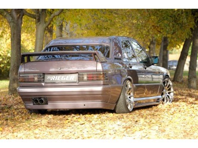Hovedbilde Mercedes W201 Rieger Bagrudespoiler